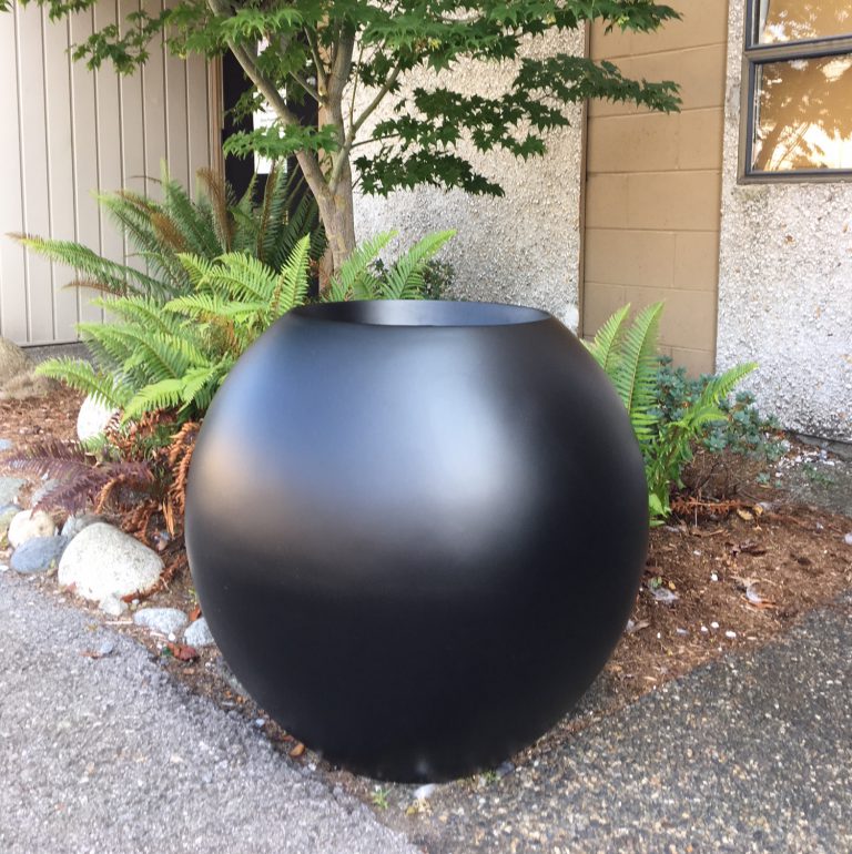 SPHERE PLANTER Atlas Pots